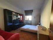 STANZA SINGOLA CON LETTO MATRIMONIALE COMODA X DUOMO M3