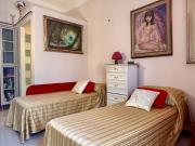 Stanza singola in appartamento con 2 camere da letto