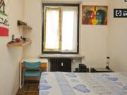 Stanza soleggiata in affitto a Vanchiglia, Torino