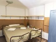 Stanze in affitto in appartamento con 10 camere da letto...