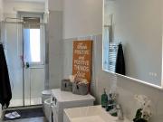 Stanze in affitto in appartamento con 3 camere da letto...