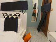 Stanze in affitto in appartamento con 6 camere da letto...
