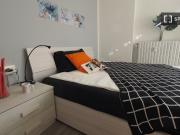 Stanze in affitto in un appartamento con 4 camere da...