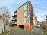 Station Approach South, Welling DA16, 2 bed flat to...
