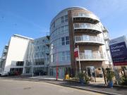Station View, Guildford GU1, 2 bed flat to rent, £2,000...