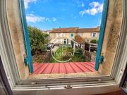 Ste Foy la Grande: Maison de ville avec jardin 116m²...