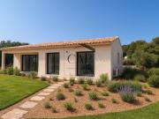 Ste Lucie de Porto Vecchio: Villa neuve T4 en lisière de for