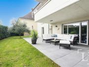 Stehend! 4.5 Zimmerwohnung mit privatem Garten