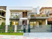 Step Into Style Designer 1 Kanal Home for Sale in DHA...