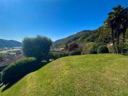 Style & Comfort in a Prime Location with Lake View |...