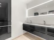 Stillvoll erneuerte 3 Zimmer Wohnung mit Grünblick in...
