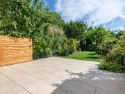 Stillvoll und bezugsbereit: 6 Zimmer Stadthaus in Gern...