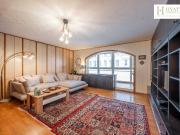 Stilvoll leben in 1160 Wien – Glasloggia, Raum & City Vibe