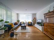 Stilvoll leben in Augst mit Gartenidylle und Rhein in...