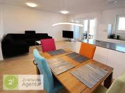 Stilvoll möblierte 3 Zimmer Wohnung mit Stellplatz,...
