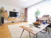 Stilvoll, modern, besonders: Doppelhaushälfte mit Vorder...