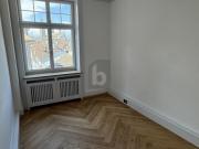 STILVOLL RENOVIERT MIT SEEBLICK STILVOLL RENOVIERT MIT SEEBLICK