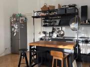 Stilvoll sanierte, helle 2 Zi Altbauwohnung mit Terrasse...