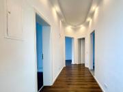 Stilvoll sanierter Altbau – Großzügige 3 Zimmer Wohnung...