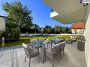 Stilvoll wohnen, großzügig leben! Helle 3 Zimmer Wohnung...