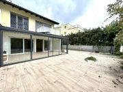 Stilvoll wohnen in ruhiger Umgebung! Modernisiertes 6.5... Stilvoll wohnen in ruhiger Umgebung! Modernisiertes 6.5...