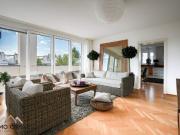 Stilvolle 118 m² Dachgeschoßwohnung mit 65 m²...