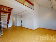 Stilvolle 2.5 Zimmer Attikawohnung mit Balkon in Riehen