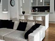 Stilvolle 2 Zimmer Altbauwohnung am Viktoria Luise...