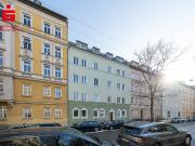 Stilvolle 2 Zimmer Altbauwohnung in begehrter Lage