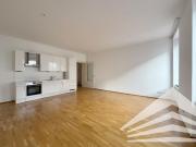 Stilvolle 2 Zimmer Altbauwohnung mit Küche & Loggia in...