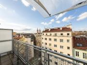 Stilvolle 2 Zimmer Dachgeschosswohnung mit Balkon und...