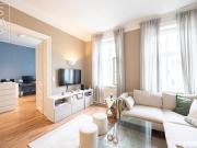 Stilvolle 3 Zimmer Wohnung im klassischen Altbau