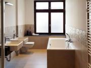 Stilvolle 4 Zimmer Wohnung mit Badewanne, Dusche und Süd...