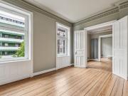 Stilvolle 4 Zimmer Wohnung mit Balkon und historischem Flair