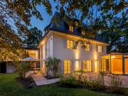 Stilvolle Altbauvilla mit Gästehaus, Traumgarten und...