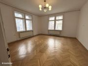 Stilvolle Altbauwohnung – eine Rarität mit...