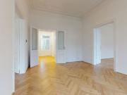 Stilvolle Altbauwohnung Großzügiges Wohnen in bester Lage