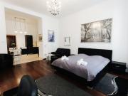 Stilvolle Altbauwohnung im Herzen der Wiener Innenstadt...