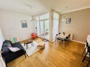 Stilvolle Altbauwohnung in Premiumlage: Leben am...