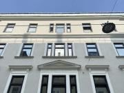 Stilvolle Altbauwohnung mit Lift – Unbefristet vermietet