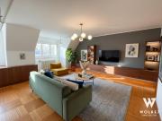 Stilvolle Dachgeschosswohnung im Grünen – Ruhelage nahe...