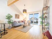 Stilvolle Dachgeschosswohnung mit Dachterrasse und...