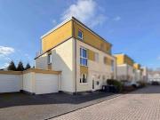 Stilvolle Doppelhaushälfte in begehrter Lage von Köln...