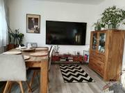 Stilvolle Doppelhaushälfte mit Kleinem Garten und 2 Pkw...