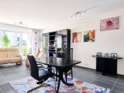 Stilvolle Erdgeschosswohnung mit zwei Terrassen und...