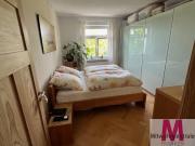 Stilvolle, helle Altbauwohnung