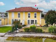 Stilvolle Seeresidenz mit Garten und privatem Seezugang...