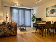 Stilvolle, voll möblierte 2 Zimmer Wohnung mit Loggia –...