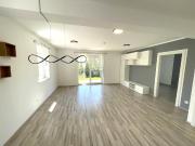 Stilvolle Wohnung mit Terrasse und Garten