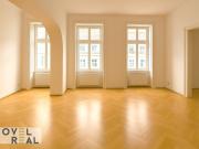 Stilvoller Altbaucharme im Herzen Wiens – Repräsentative...